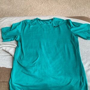 Men’s Nike dri fit shirt